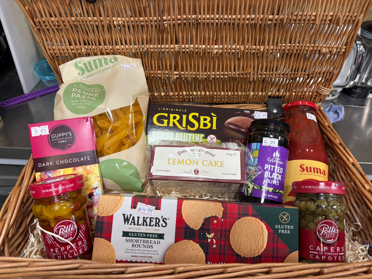 Classic woven Free from Foodie Hamper